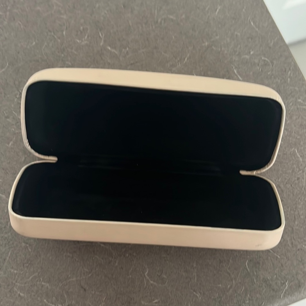 Glasses case